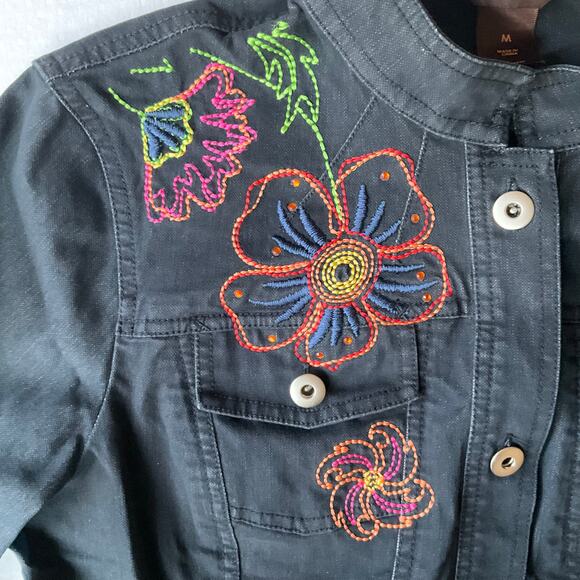 MULTIPLES Women’s Long Sleeve Denim Jacket size M, Blue, Embroidered Flowers - Picture 3 of 11